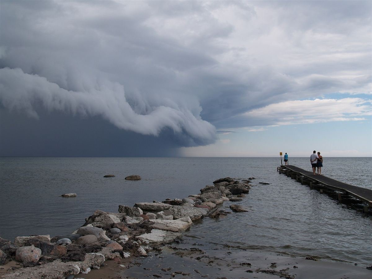 Cumulonimbo de tormenta sobre el mar